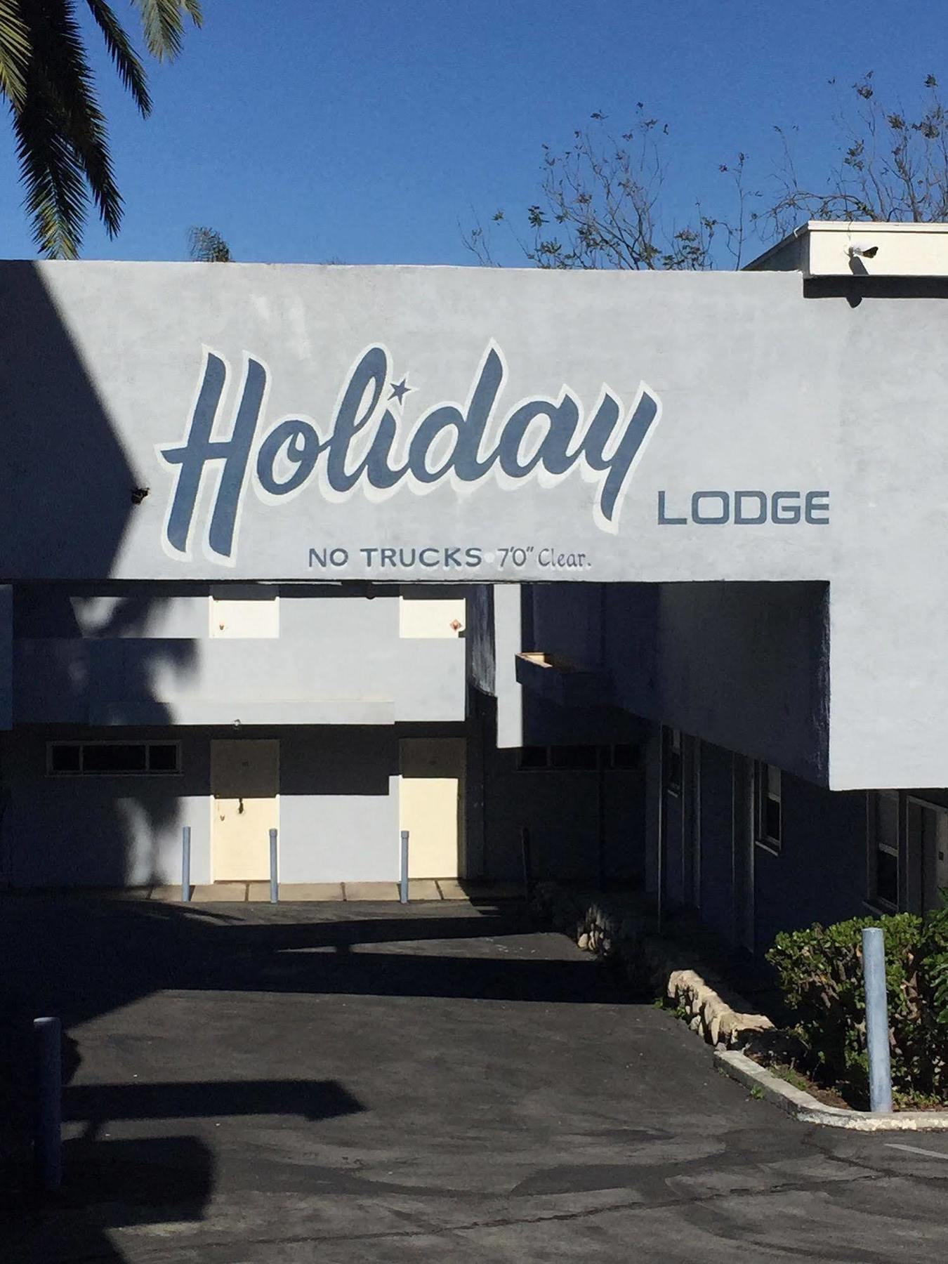 Holiday 2* Los Angeles