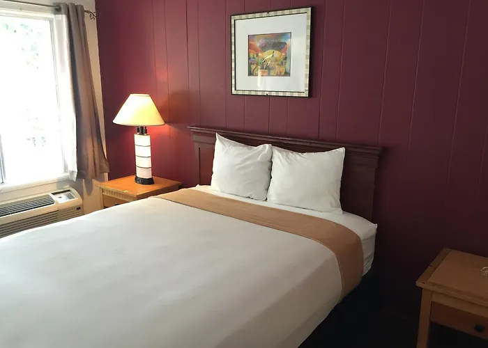 Holiday Lodge