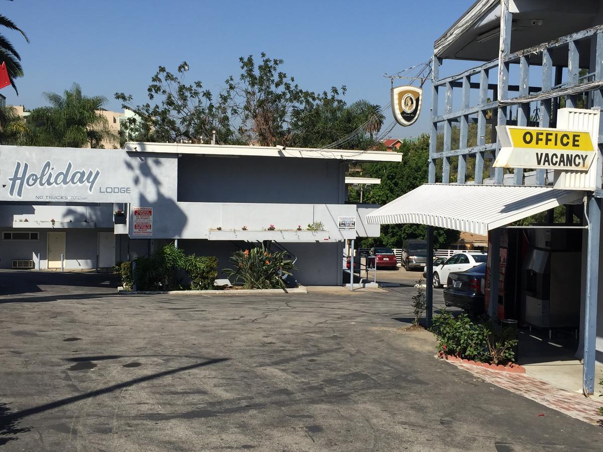 Holiday 2* Los Angeles